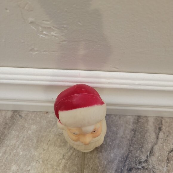vintage plastic toy Santa candy stopper 4.5” tall hong kong - Picture 4 of 8